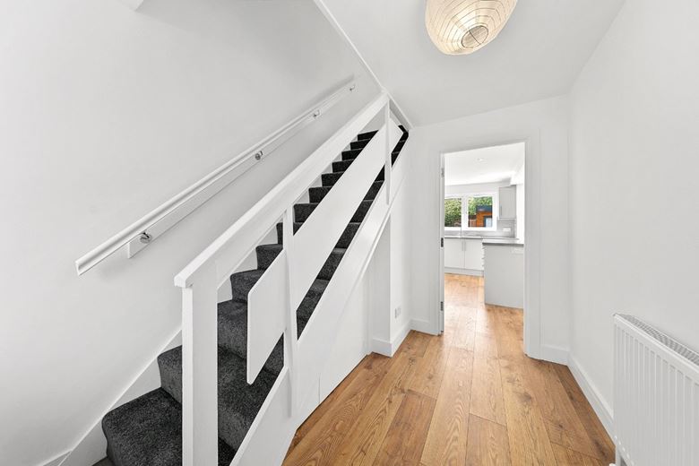 5 bedroom house, Perryfield Way, Richmond TW10 - Let Agreed