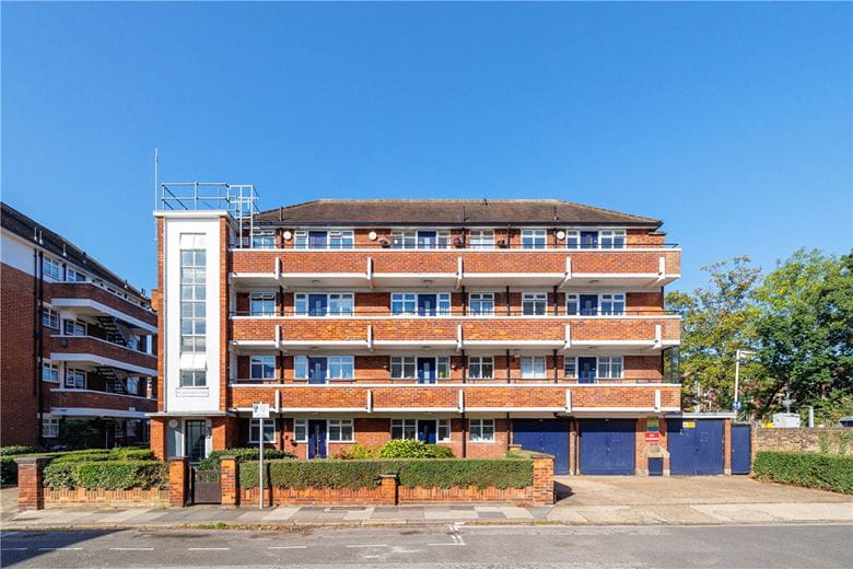 1 bedroom , St. Leonards Road, London SW14 - Let Agreed