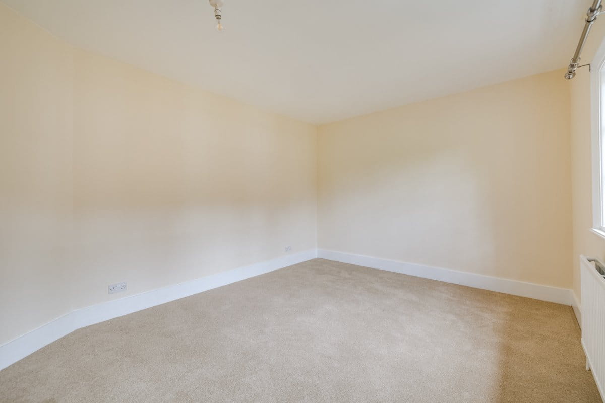  bedroom house, Kew Green, Richmond TW9 - Available