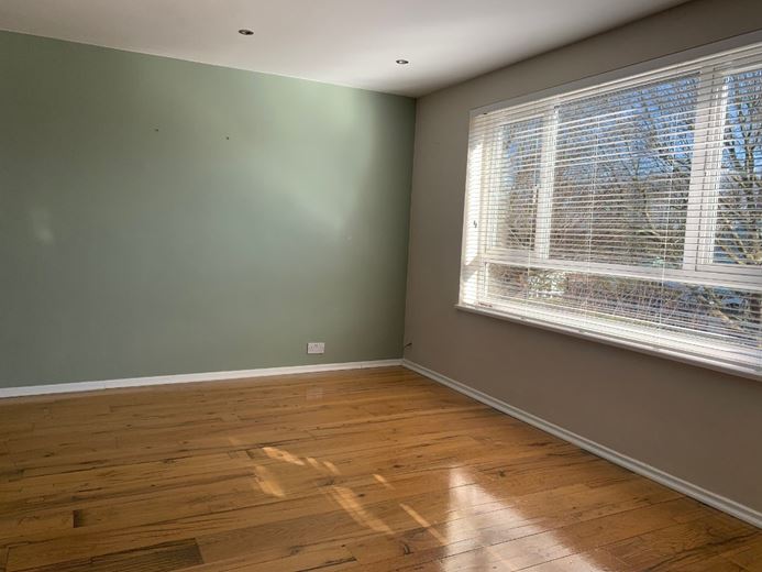 1 bedroom flat, Ashburnham Road, Richmond TW10 - Available