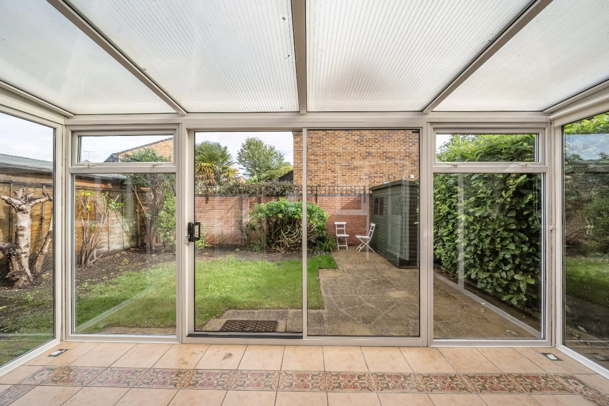 4 bedroom house, Fisherman Close, Richmond TW10 - Available