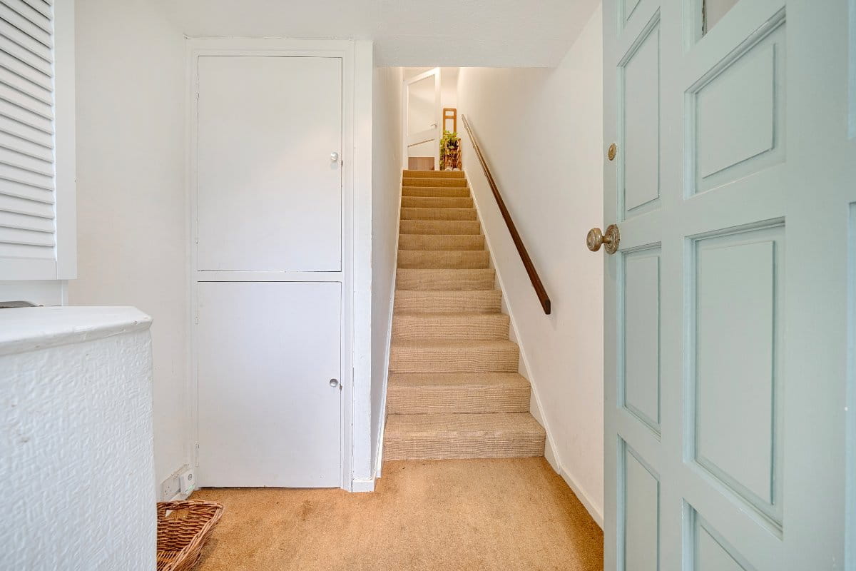 2 bedroom maisonette, Watermill Close, Richmond TW10 - Let Agreed