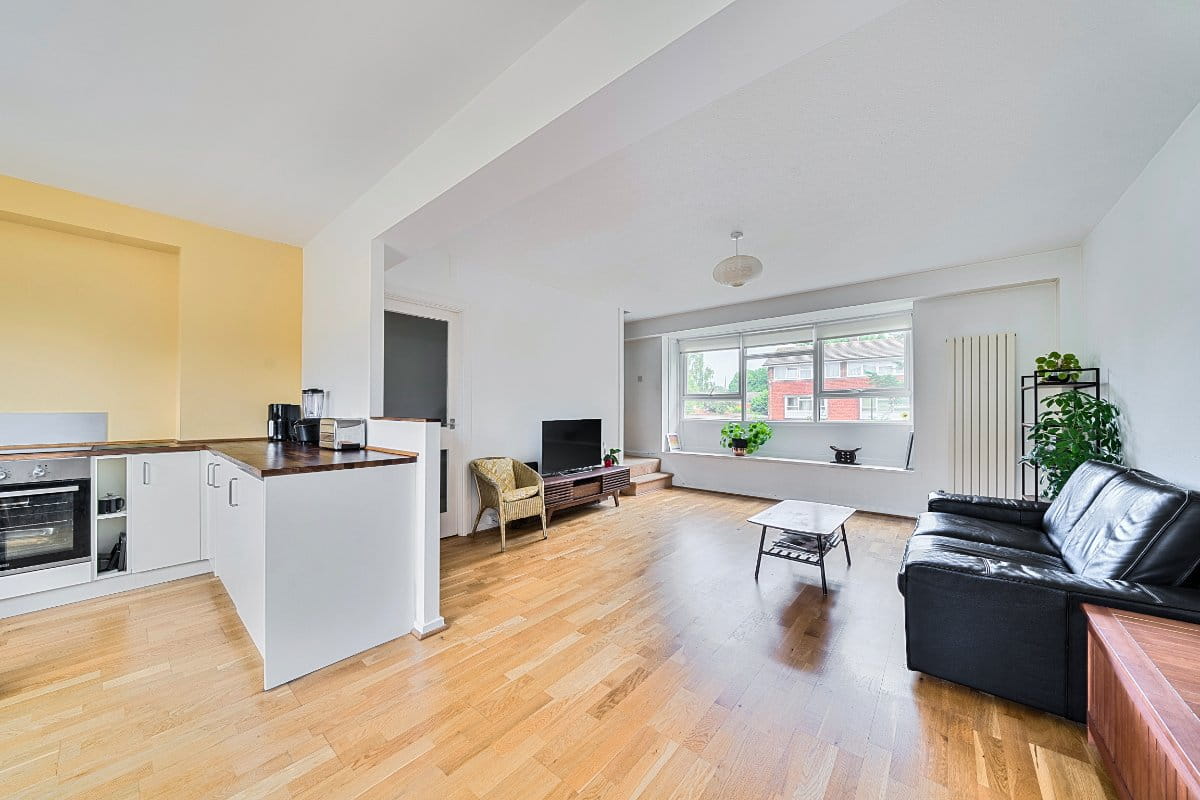 2 bedroom maisonette, Watermill Close, Richmond TW10 - Let Agreed