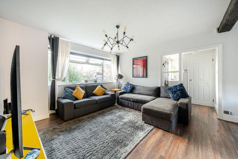 2 bedroom maisonette, Simpson Road, Richmond TW10 - Let Agreed