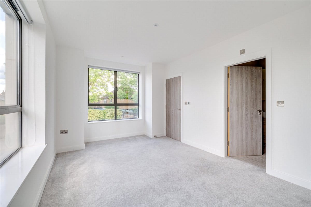 4 bedroom house, Lower Marsh Lane, Kingston upon Thames KT1