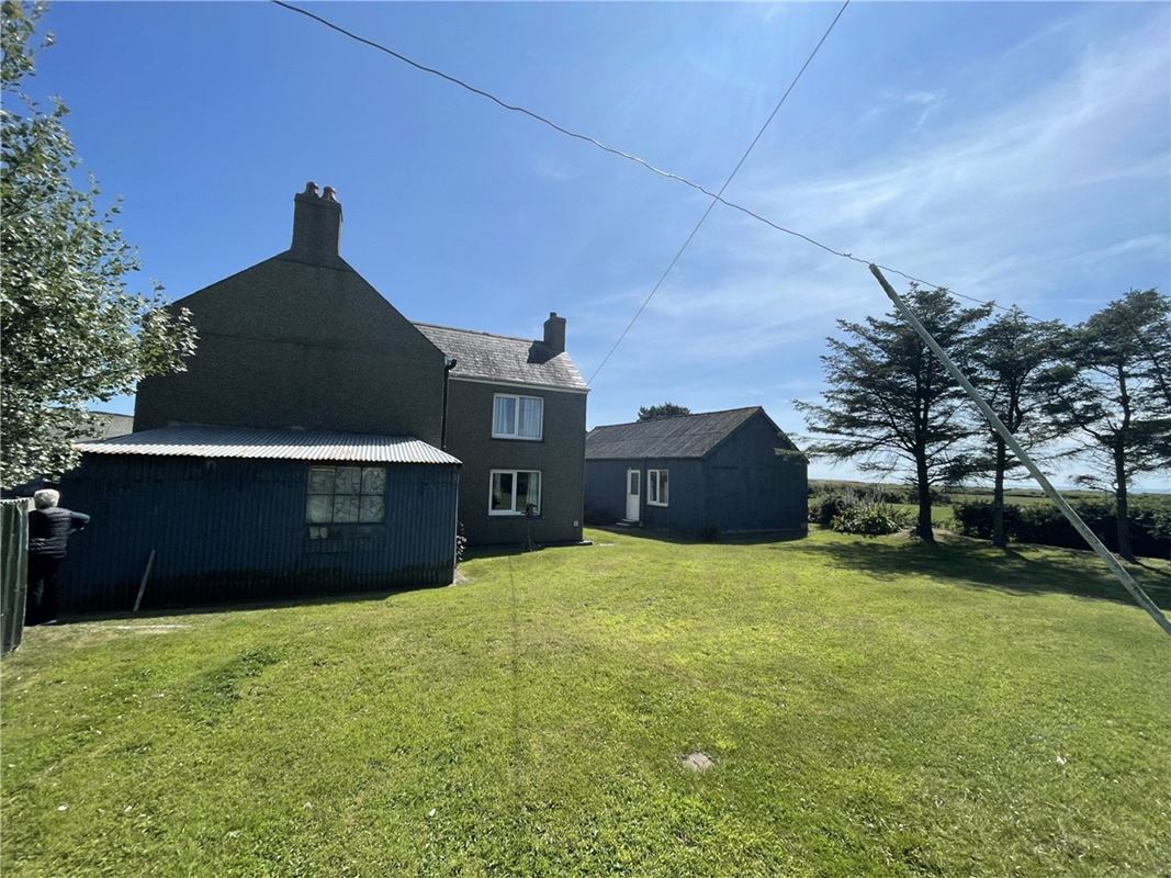 6 acres House, Tudweiliog, Pwllheli LL53 - Available
