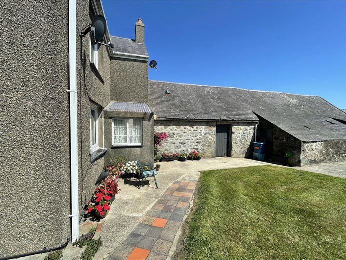 6 acres House, Tudweiliog, Pwllheli LL53 - Available