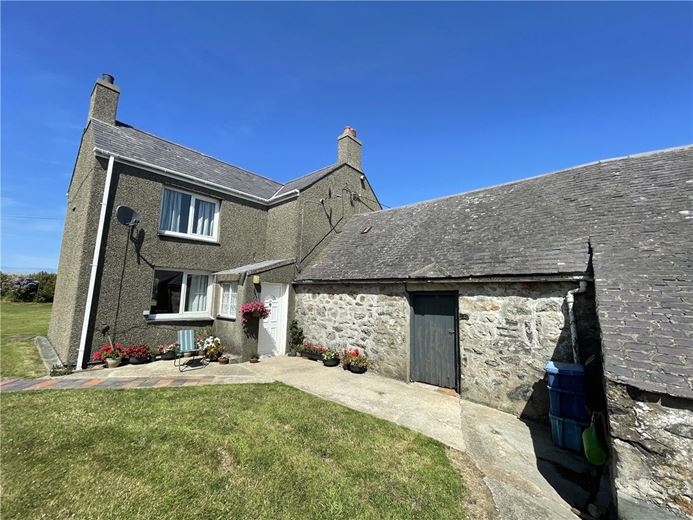 6 acres House, Tudweiliog, Pwllheli LL53 - Available