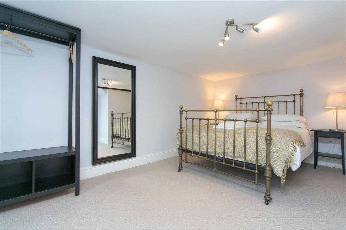  bedroom house, Ynys, Talsarnau LL47 - Available