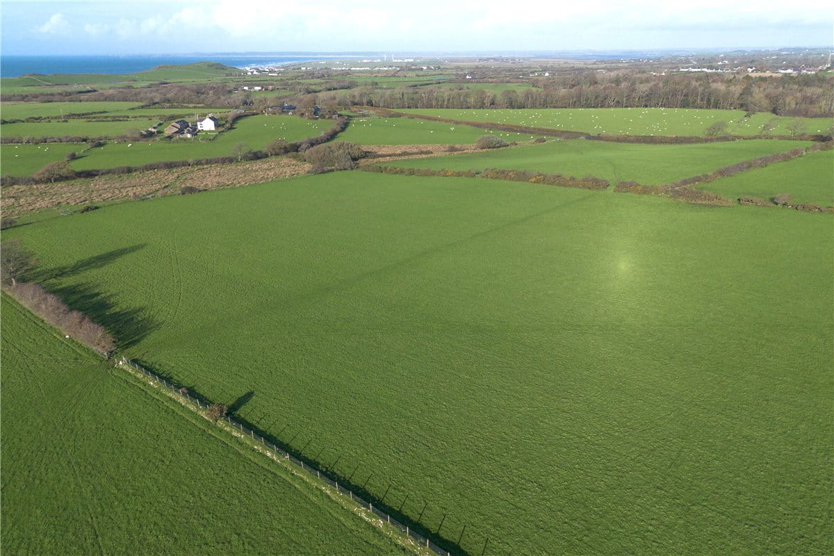 265 acres Farm, Pontllyfni, Caernarfon LL54 - Available