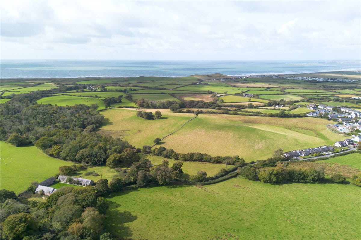901 acres Country Estate, Caernarfon, Gwynedd LL54 - Available