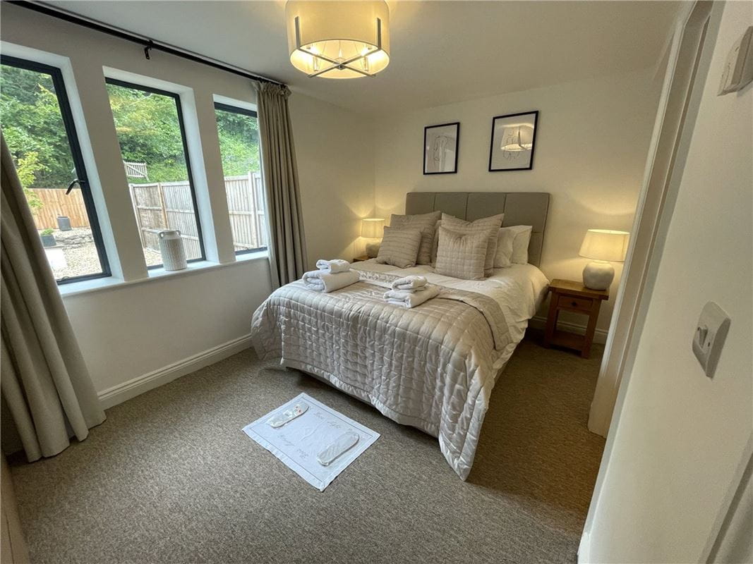 2 bedroom flat, Brockham End Mews, Brockham End BA1