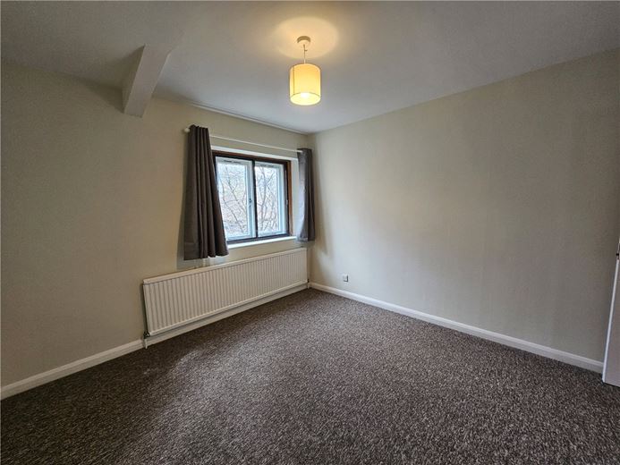 3 bedroom flat, Caxton Court, Grove Street BA2 - Let Agreed