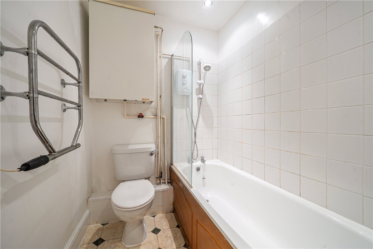 1 bedroom flat, Ainslies Belvedere, Bath BA1