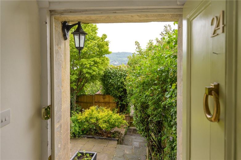 5 bedroom house, Upper Camden Place, Bath BA1 - Let Agreed