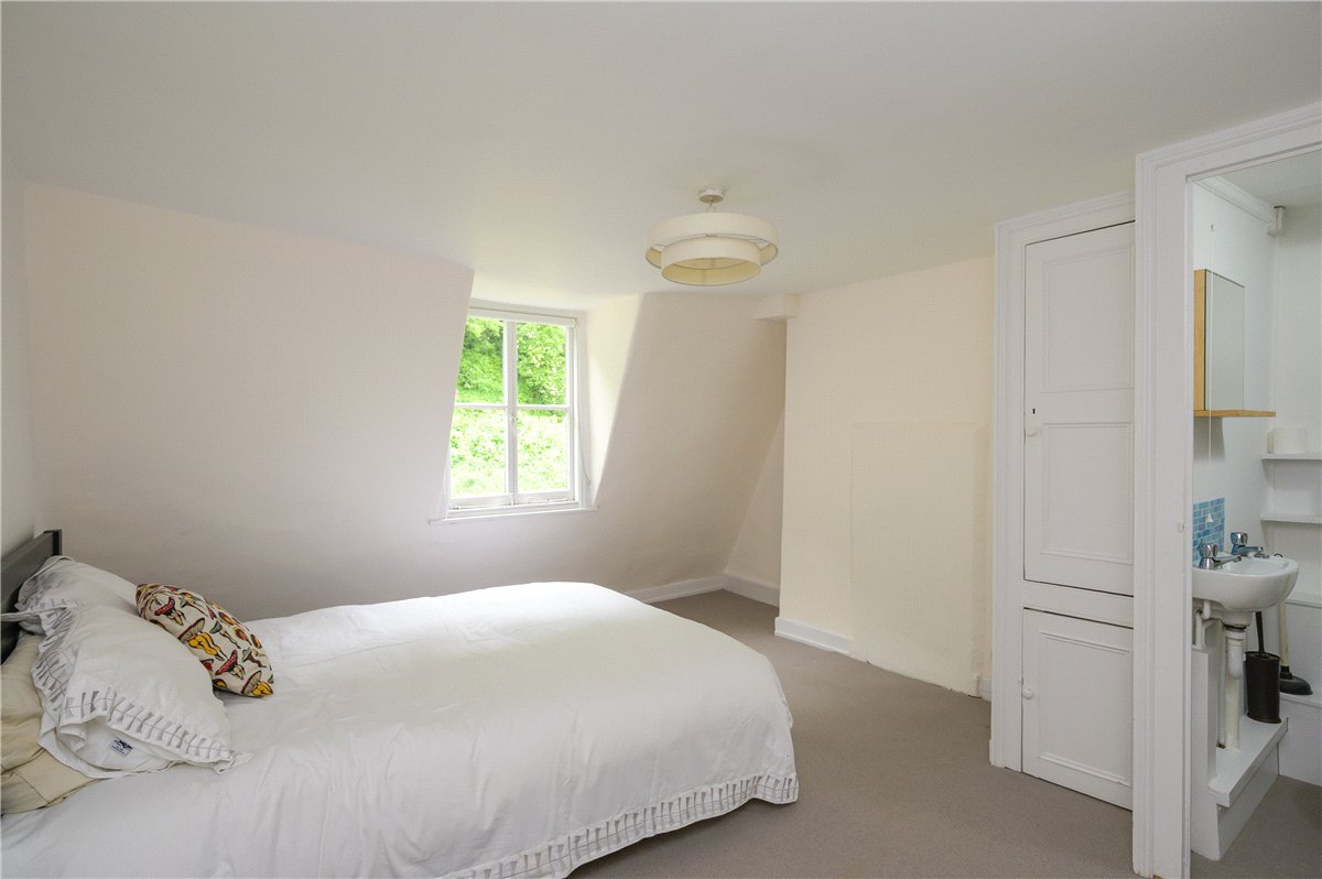 5 bedroom house, Upper Camden Place, Bath BA1 - Let Agreed
