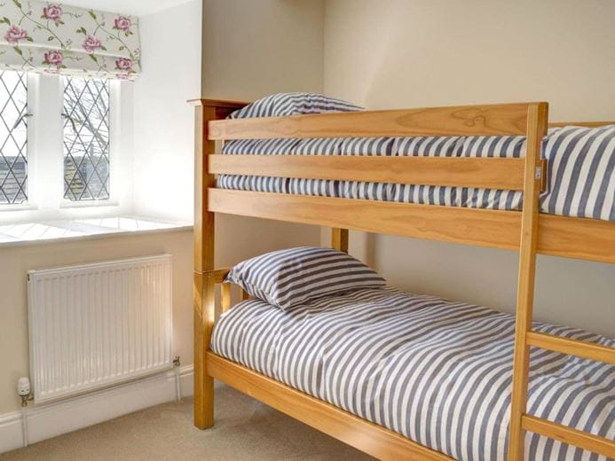 4 bedroom house, Cold Ashton, Chippenham SN14 - Available