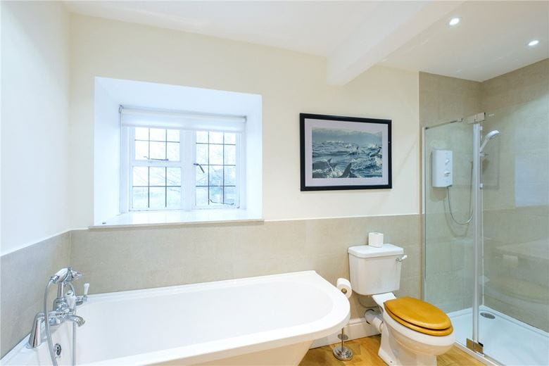 4 bedroom house, Cold Ashton, Chippenham SN14 - Available