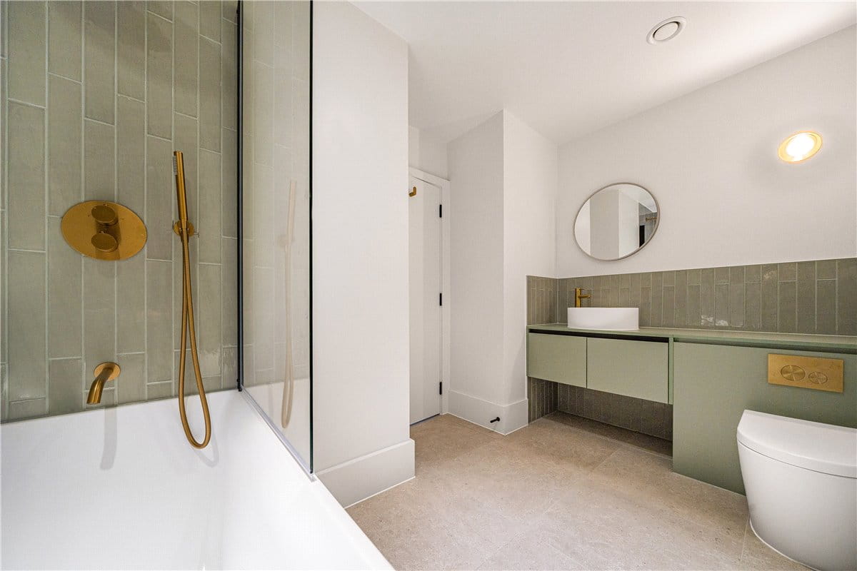 2 bedroom flat, Parsonage Lane, Bath BA1