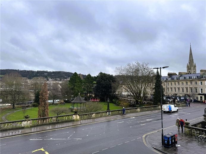 1 bedroom flat, Terrace Walk, Bath BA1 - Let Agreed