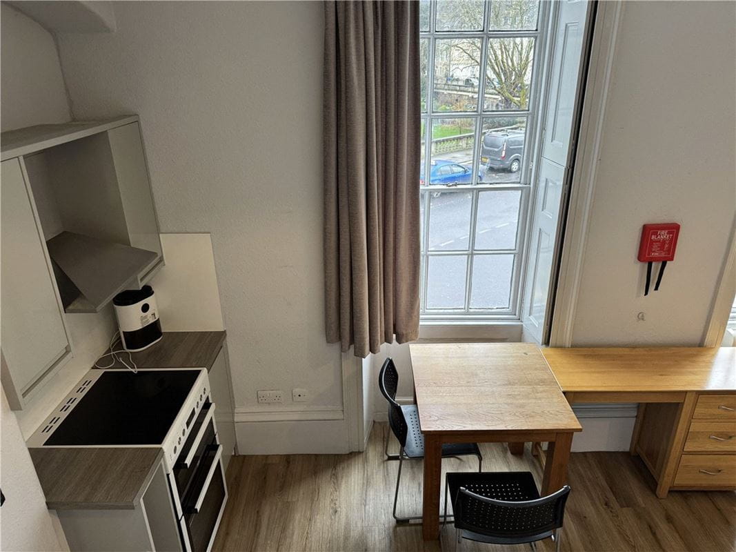 1 bedroom flat, Terrace Walk, Bath BA1 - Let Agreed