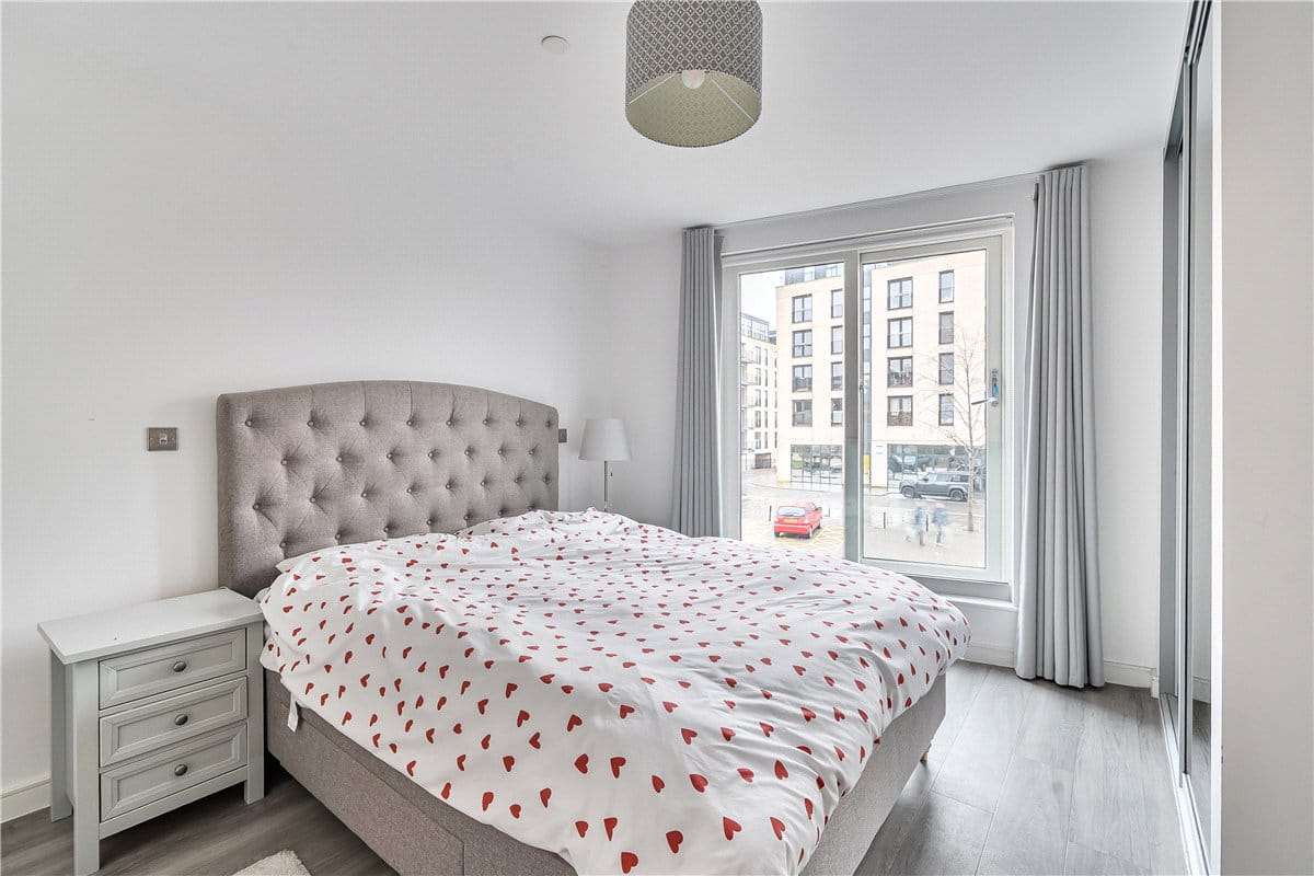 1 bedroom flat, Midland Road, Bath BA2