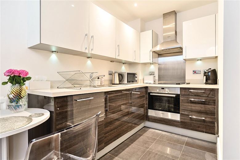 1 bedroom flat, Victoria Bridge Road, Bath BA2