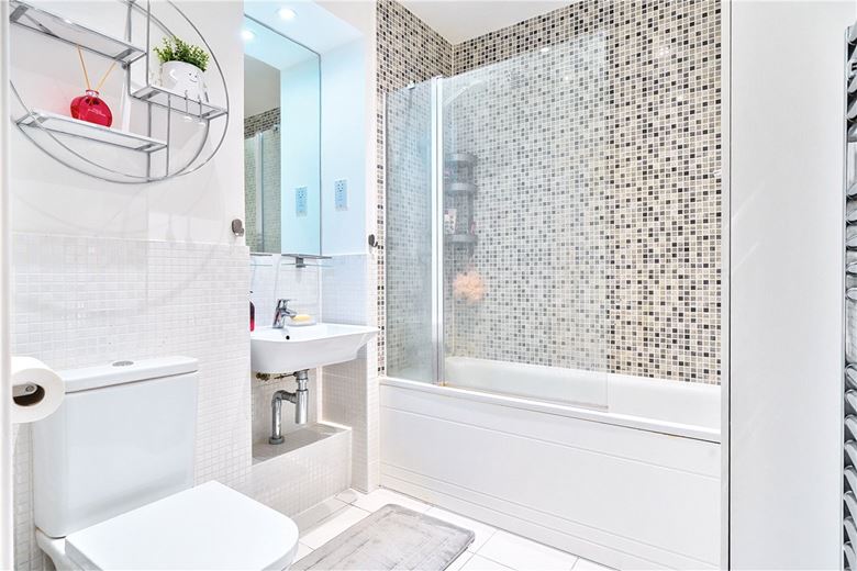 1 bedroom flat, Victoria Bridge Road, Bath BA2