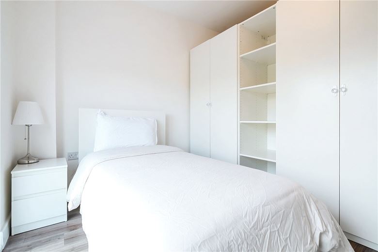 1 bedroom flat, Victoria Bridge Road, Bath BA2