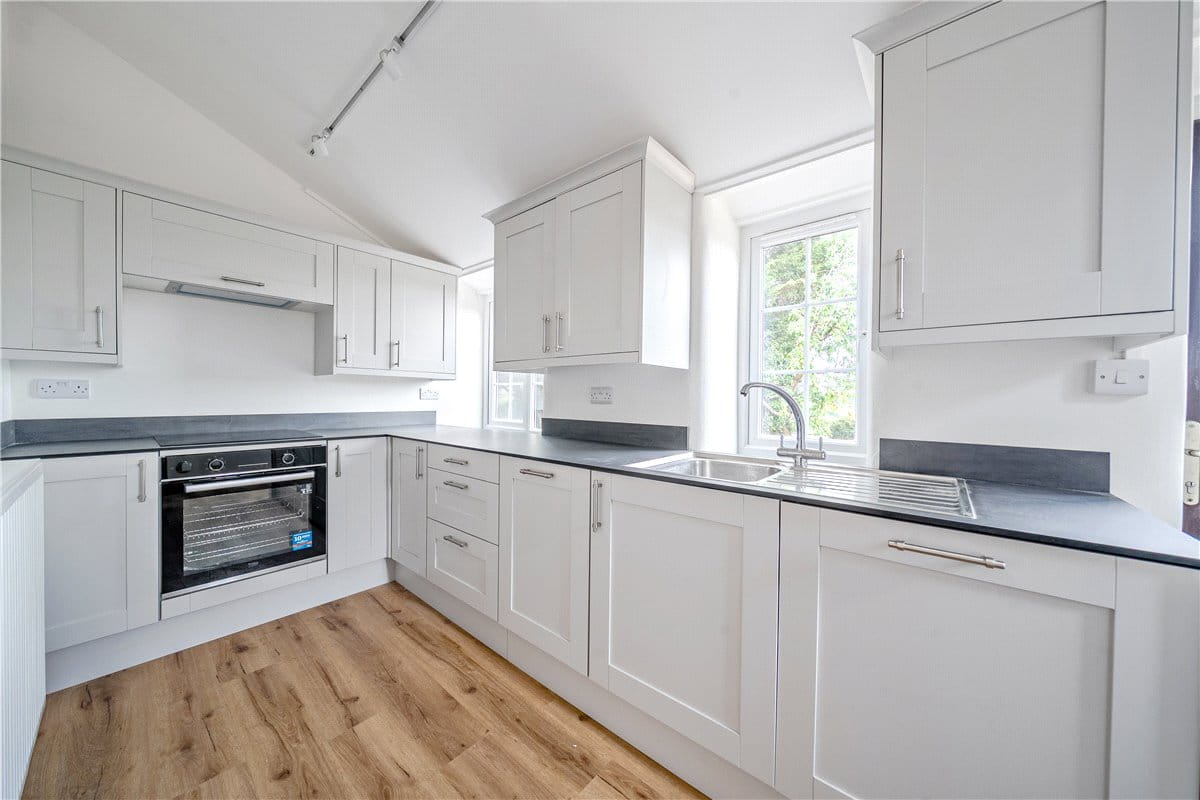 3 bedroom house, Beach, Bitton BS30 - Let Agreed