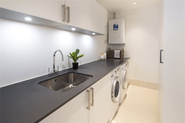 2 bedroom flat, Granville Court, Granville Road BA1