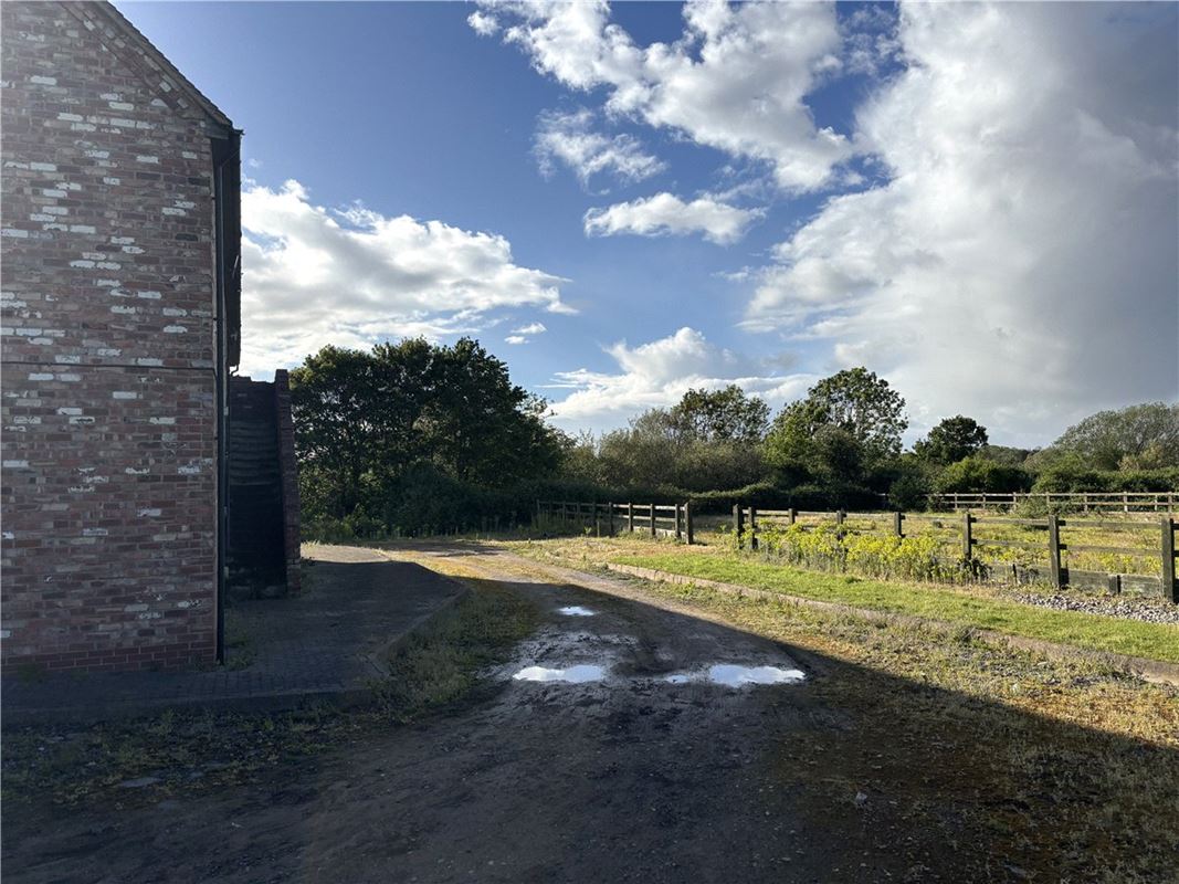 15.6 acres Land, Kingsbury Road, Curdworth B76 - Available