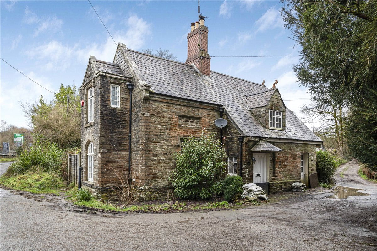 3 bedroom house, Looe Mills, Liskeard PL14 - Available