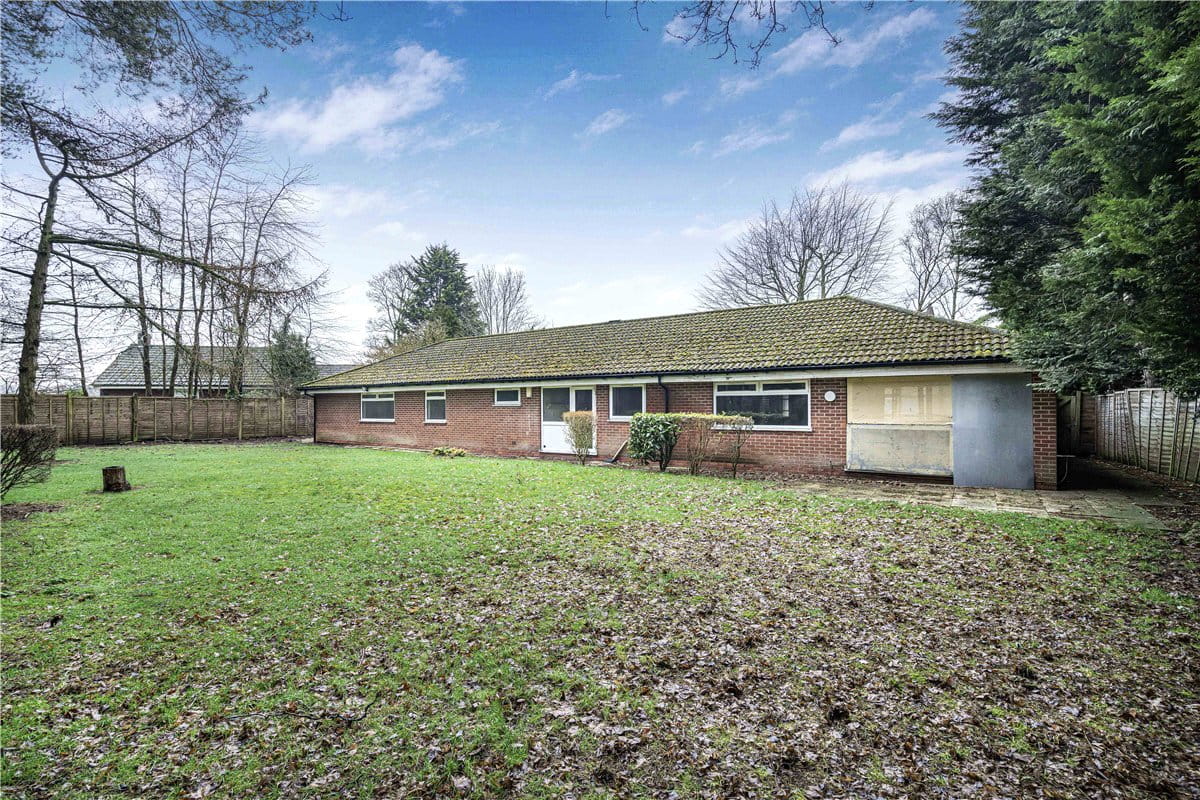 5 bedroom house, Pool Meadow Close, Solihull B91 - Available