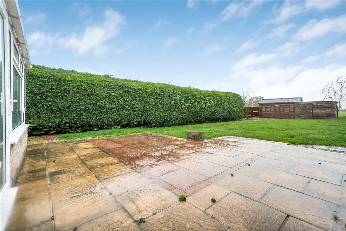 3 bedroom bungalow, Nash Lee Lane, Wendover HP22 - Available