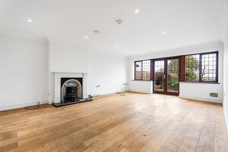 4 bedroom , Nash Lee Lane, Wendover HP22 - Available