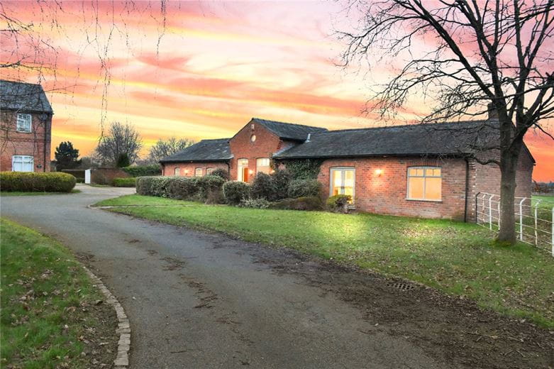 3 bedroom , Bowden View Lane, Mere WA16 - Let Agreed