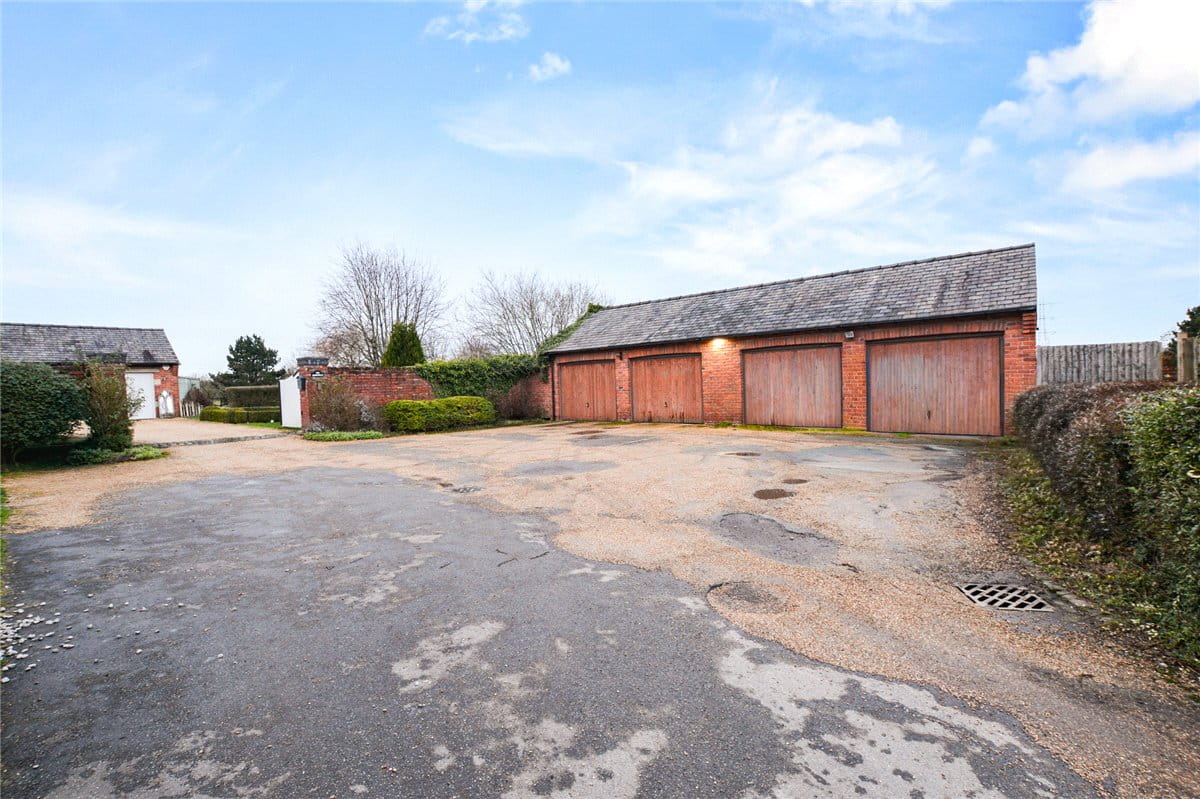 3 bedroom , Bowden View Lane, Mere WA16 - Let Agreed