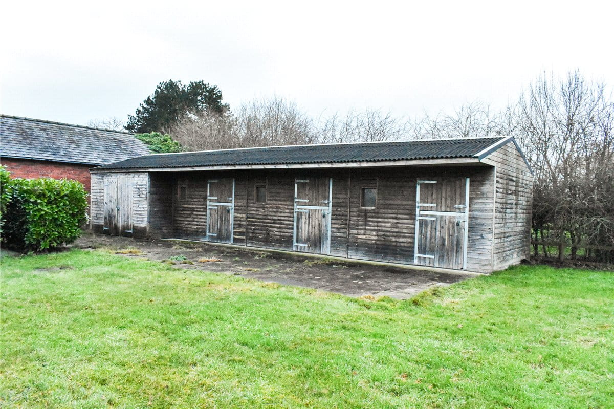 3 bedroom , Bowden View Lane, Mere WA16 - Let Agreed