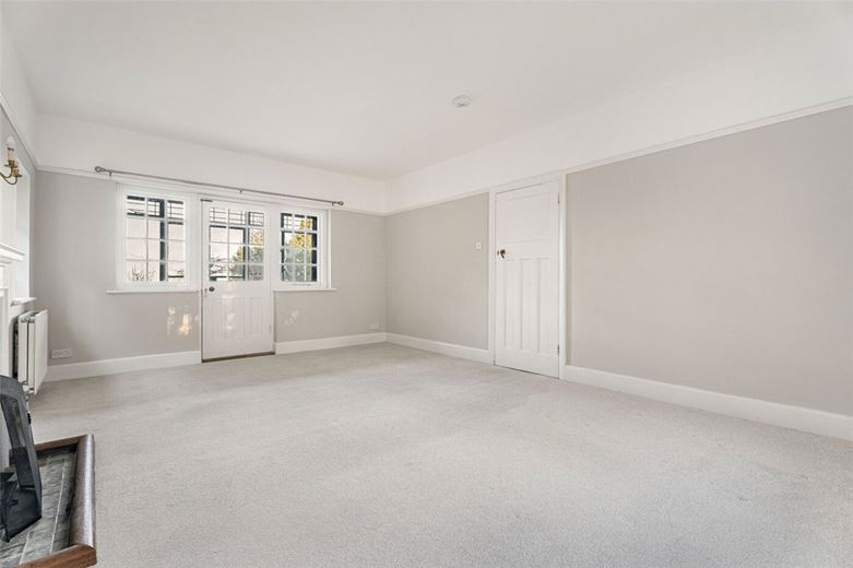 5 bedroom house, Ellesborough Road, Wendover HP22 - Available