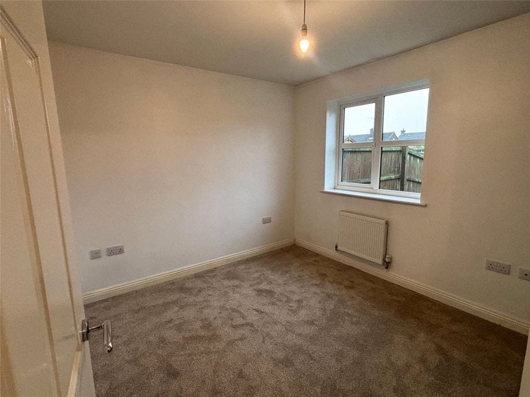 2 bedroom bungalow, Tomlinson Close, Newton DE55 - Available