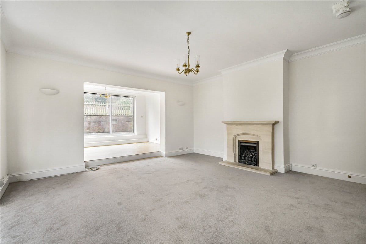 5 bedroom house, Ellesborough Road, Wendover HP22 - Let Agreed