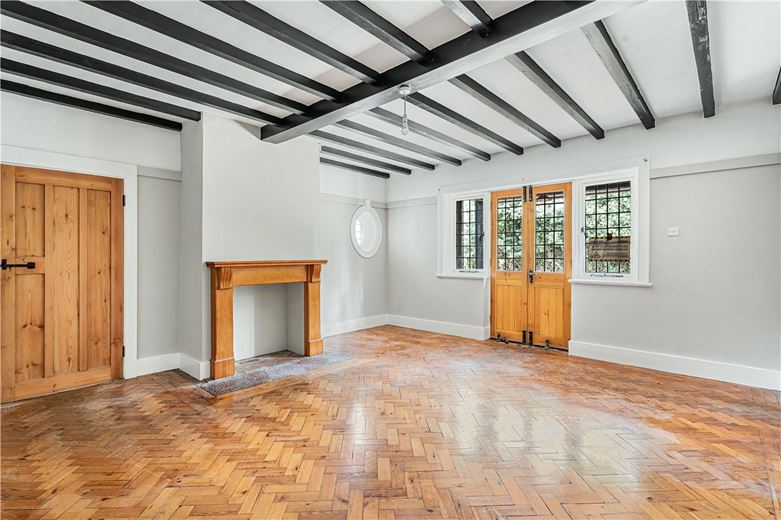 4 bedroom house, Potter Row, Great Missenden HP16 - Available