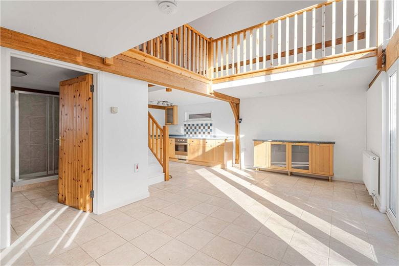 6 bedroom house, Ellesborough Road, Wendover HP22 - Available