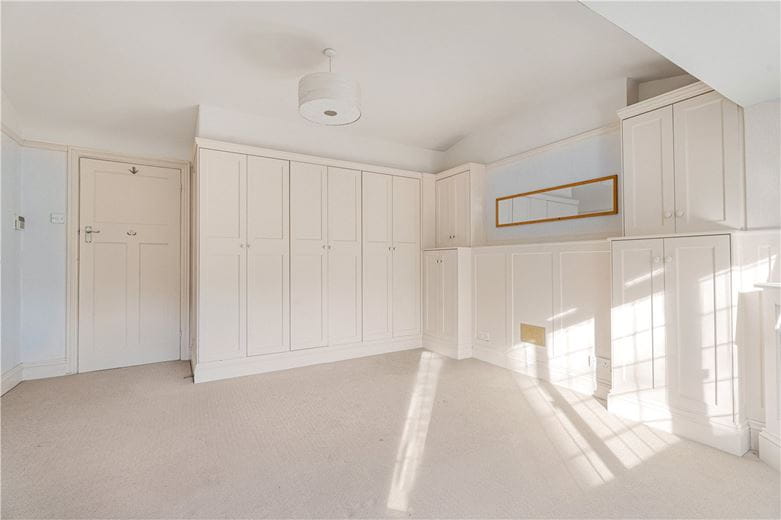 6 bedroom house, Ellesborough Road, Wendover HP22 - Available