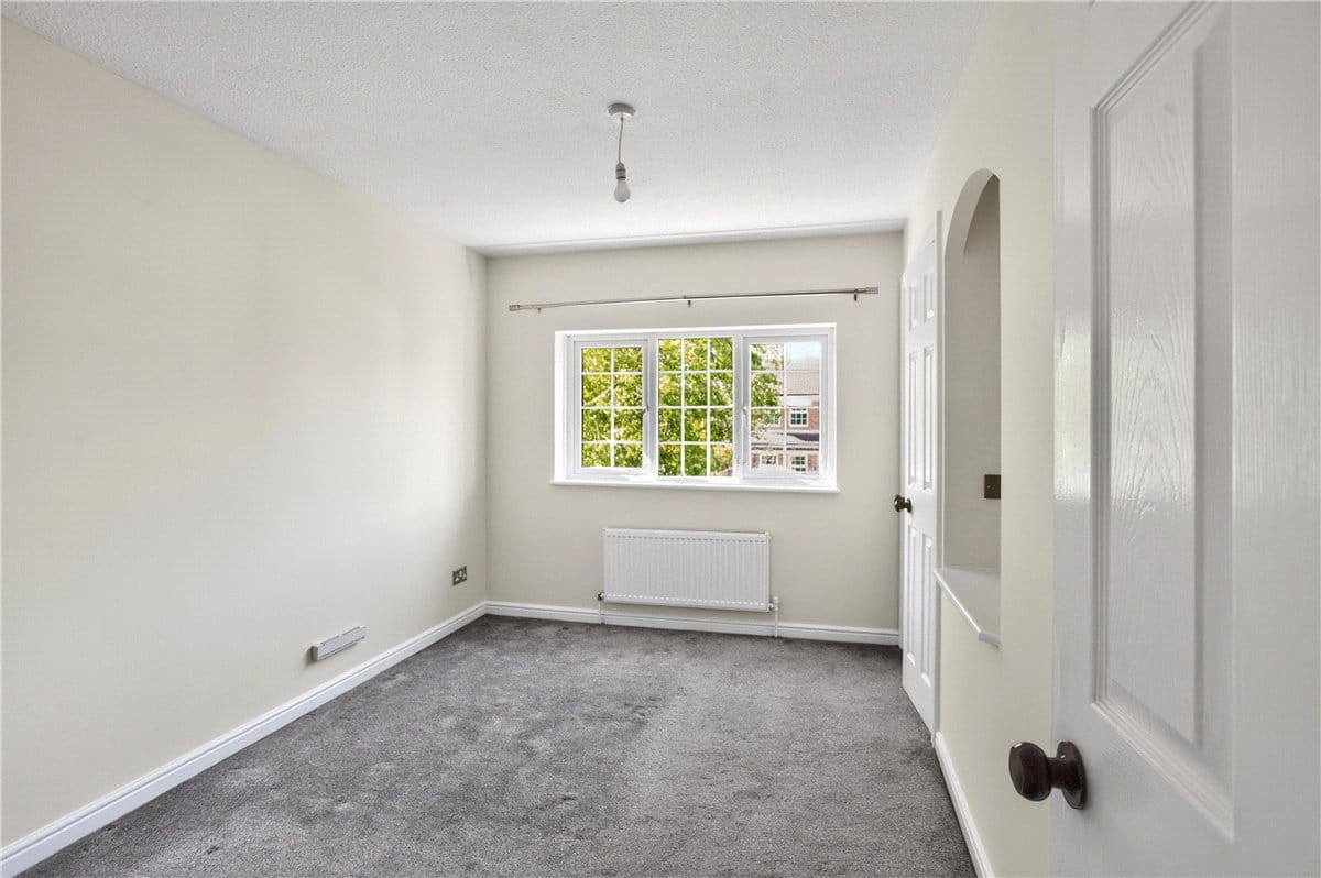 4 bedroom house, Wood Fields, Bramley S66 - Available