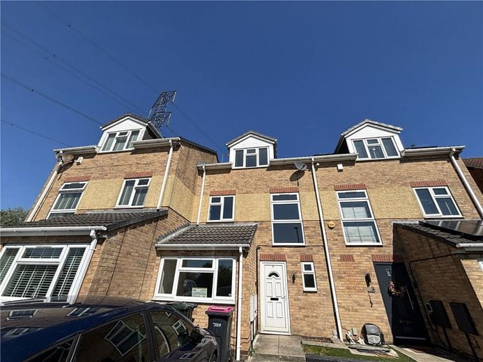 4 bedroom house, Nascot Close, Bramley S66 - Available