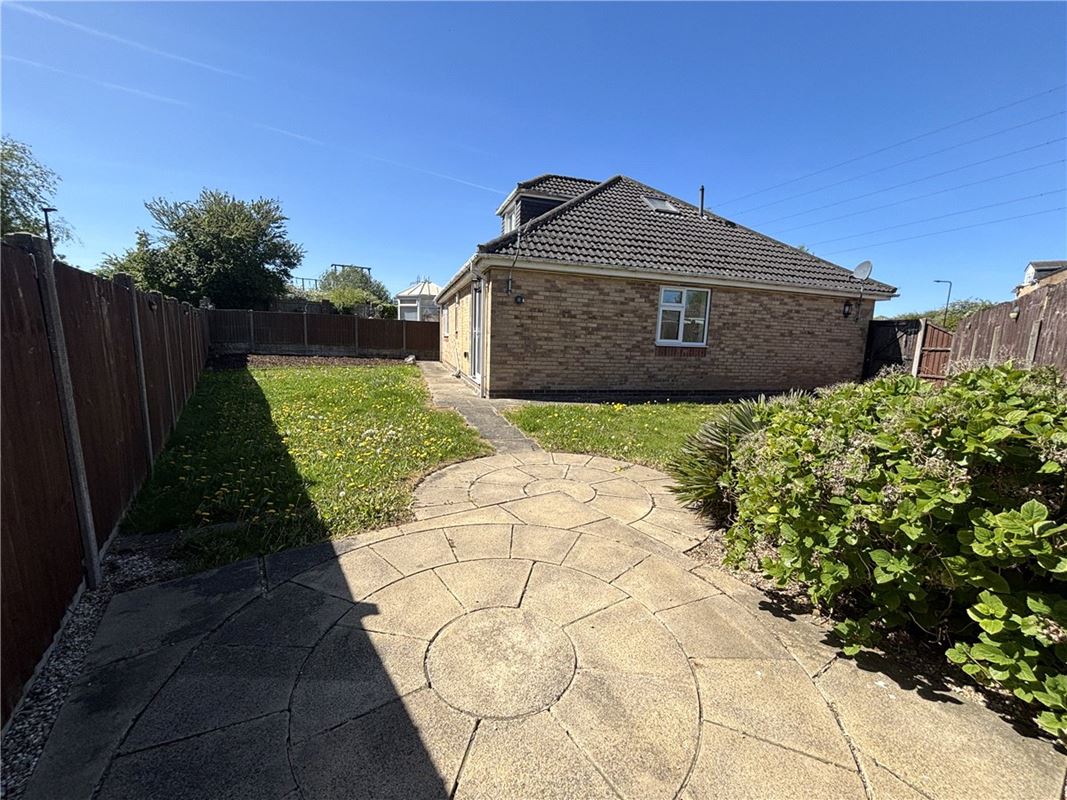 3 bedroom bungalow, Nascot Close, Bramley S66 - Let Agreed