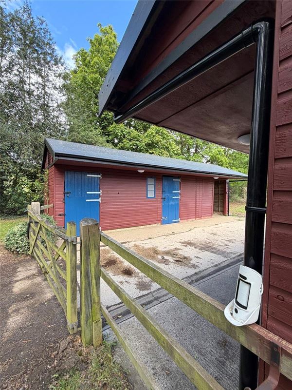 4 bedroom cottage, Aylesbury Road, Great Missenden HP16 - Let Agreed