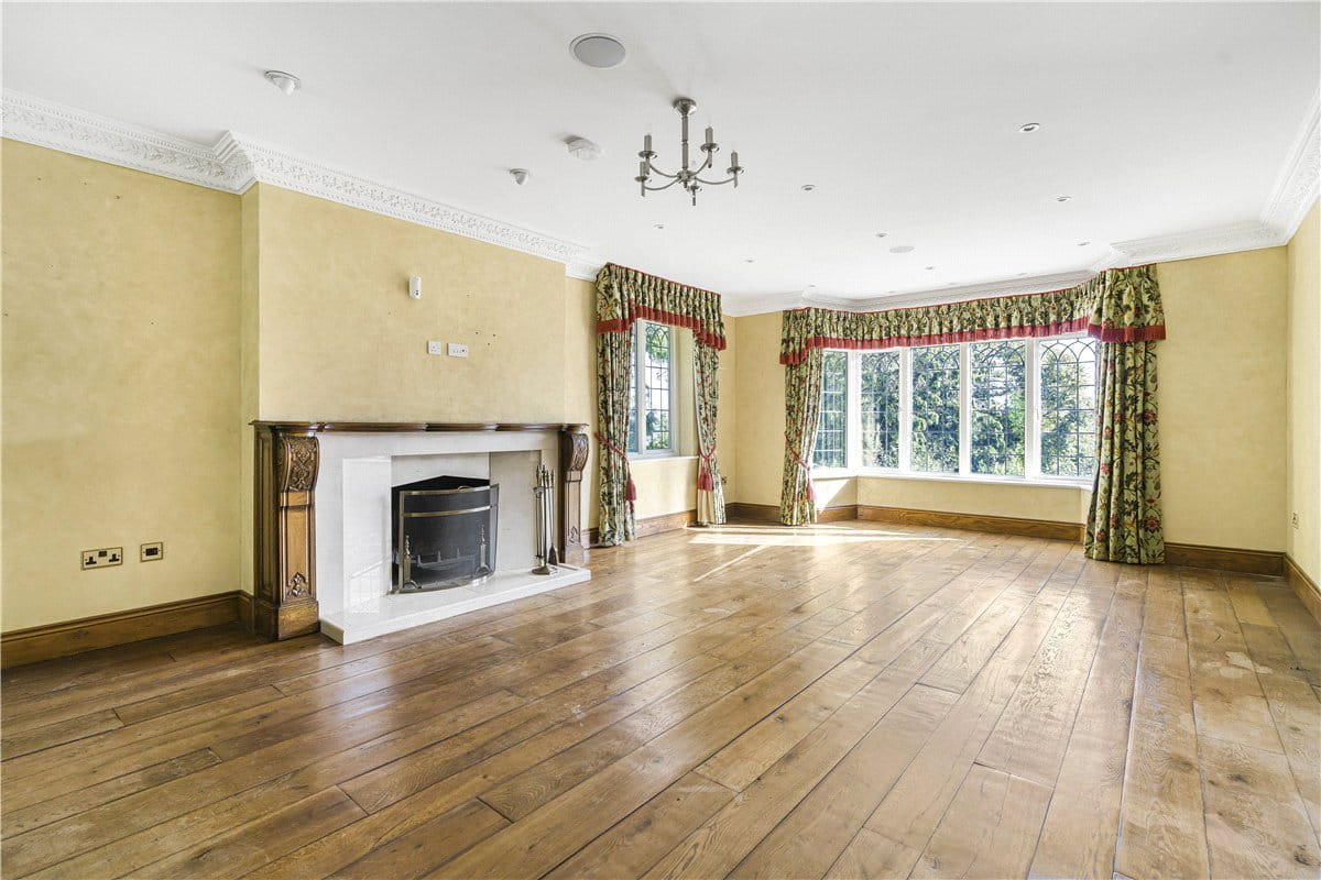 6 bedroom house, Chalk Lane, Hyde Heath HP6 - Available